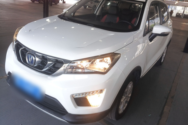 Changan CS15 2017 immagine di auto #2
