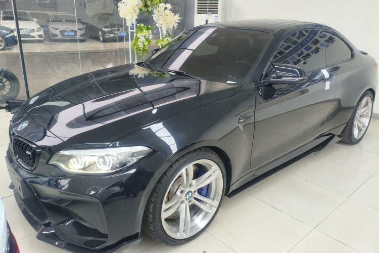 BMW M2 2018 car image #2