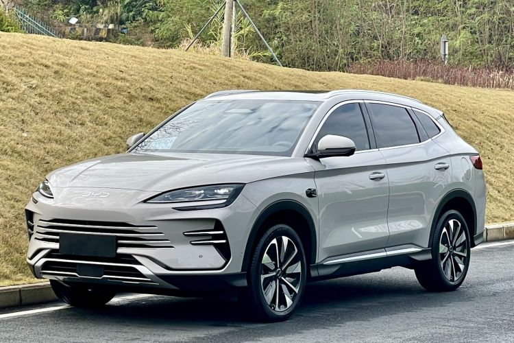 BYD Song Plus New Energy 2025 #2 BYD Song Plus New Energy 2025 car image #2