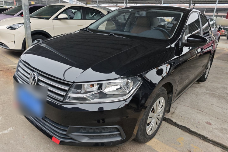 Santana 2019 car image #2