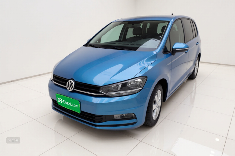 Volkswagen Touran 2020 #2 Volkswagen Touran 2020 car image #2