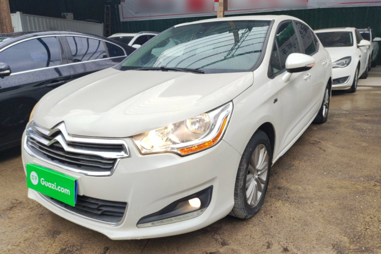 Citroen C4L 2015 car image #2