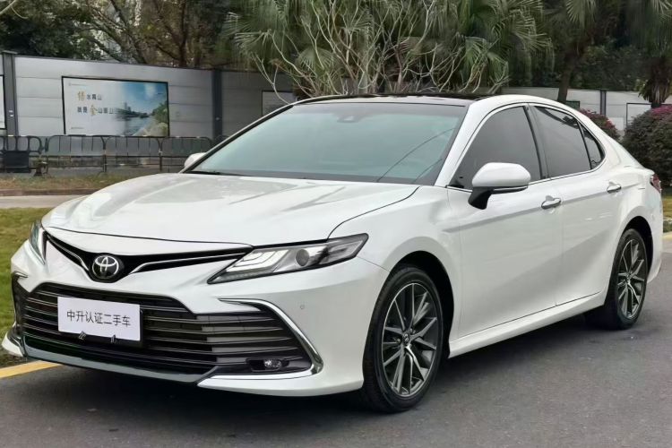 Toyota Camry 2021 #2 Toyota Camry 2021 car image #2