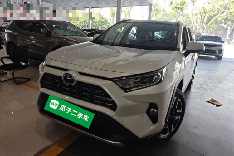 Toyota RAV4 2021 #2 Toyota RAV4 2021 car image #2