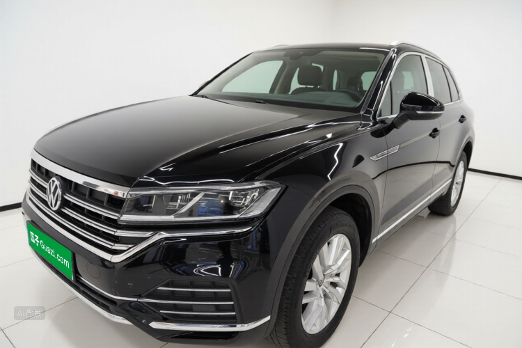 Volkswagen Touareg 2020 car image #2