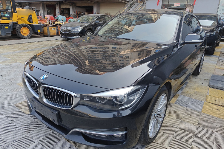 BMW 3 Series GT 2019 car image #2