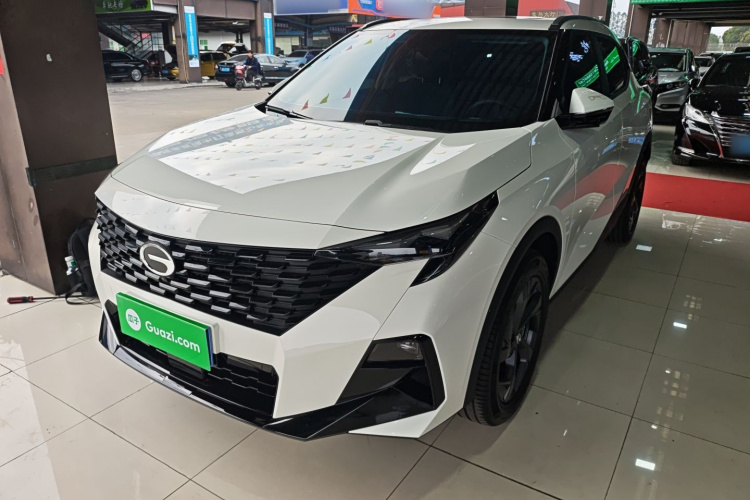 GAC Trumpchi GS3 2025 #2 GAC Trumpchi GS3 2025 car image #2