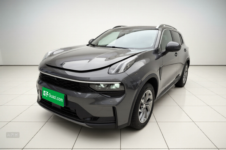 Lynk & Co 01 2024 car image #2