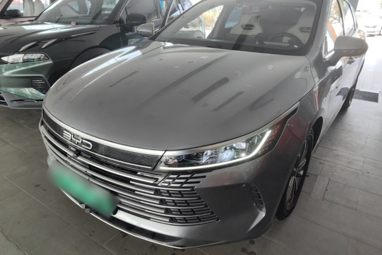 BYD Destroyer 05 2024 #2 BYD Destroyer 05 2024 car image #2