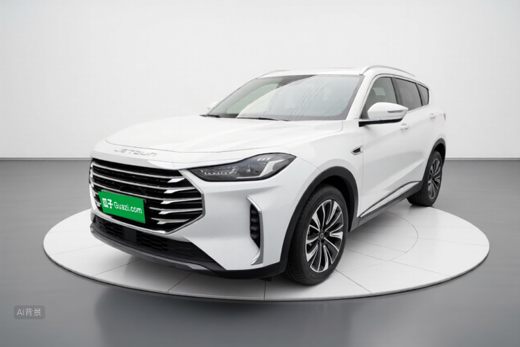 X70 PLUS 2025 car image #2