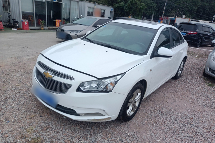 Chevrolet Cruze 2015 immagine di auto #2