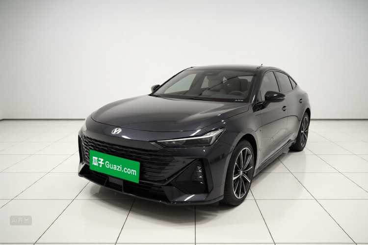 Changan UNI-V 2022 #2 Changan UNI-V 2022 car image #2