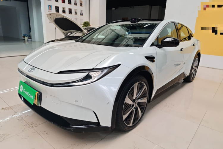 Toyota bZ5 2025 #2 Toyota bZ5 2025 immagine di auto #2