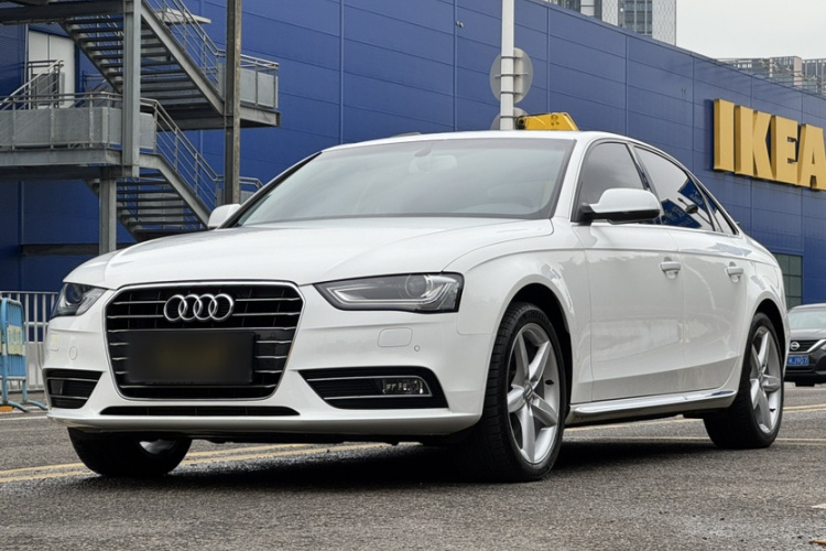 Audi A4L 2015 car image #2