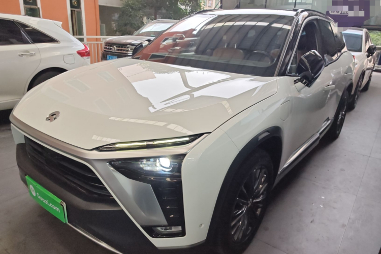 NIO ES8 2022 car image #2