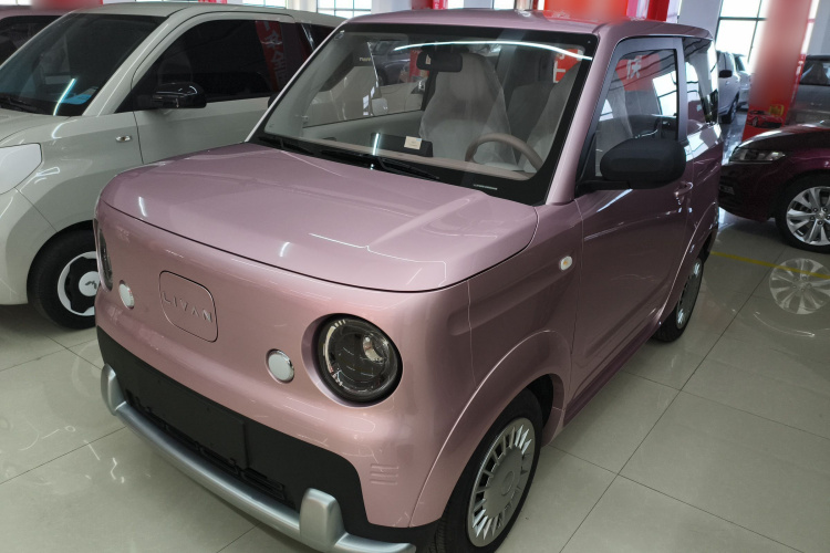 Livan 2025 #2 Livan 2025 car image #2