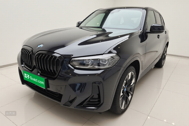 BMW iX3 2024 car image #2