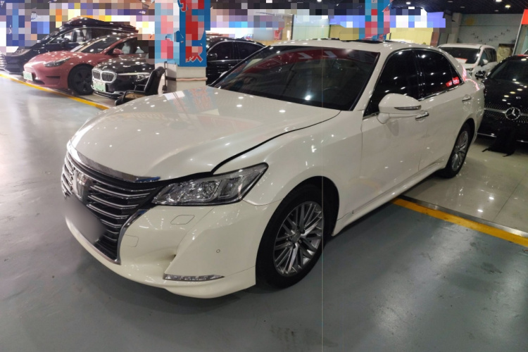 丰田 皇冠 2015 汽车图片 #2