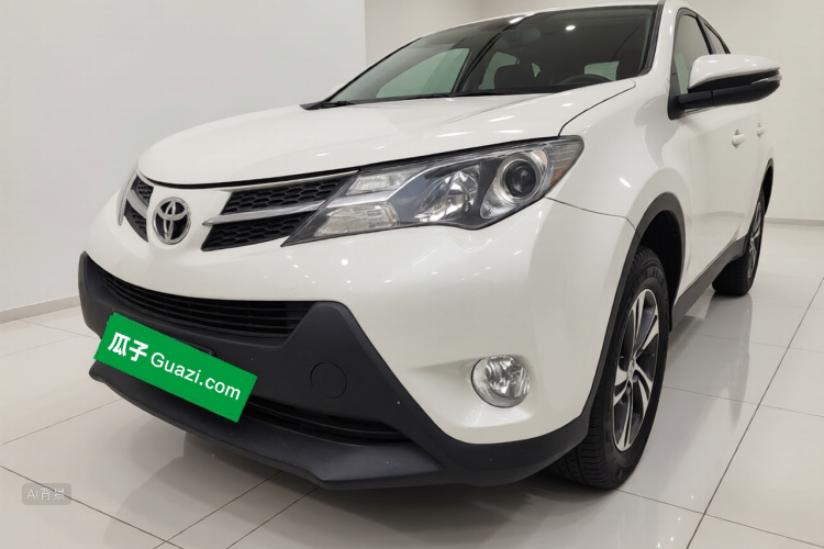 Toyota RAV4 2015 car image #2