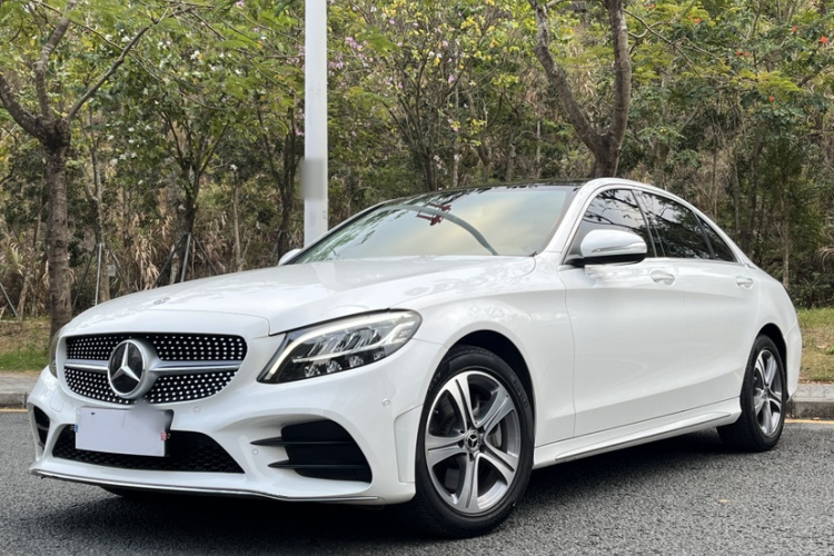 Mercedes-Benz C Class 2020 car image #2