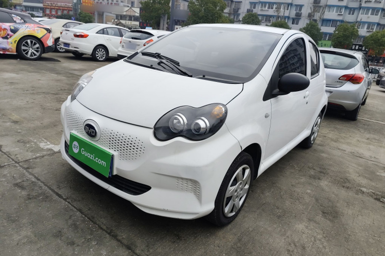 BYD e1 2021 car image #2
