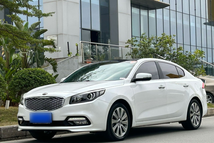 起亚 起亚K4 2017 汽车图片 #2