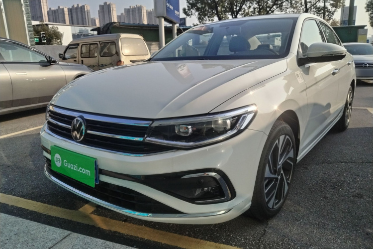 Volkswagen Bora 2024 car image #2