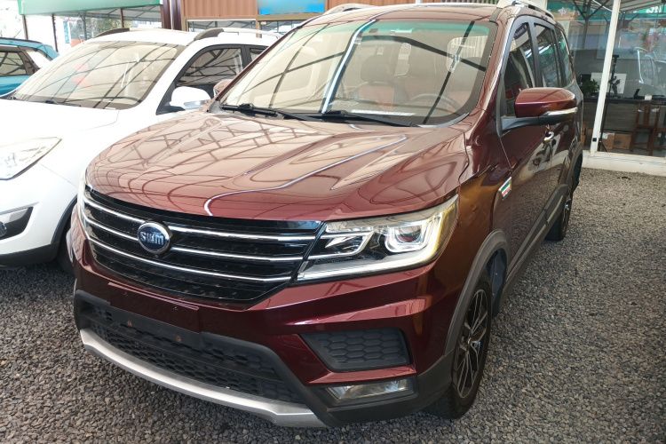 SWM斯威汽车 SWM斯威X3 2019 汽车图片 #2