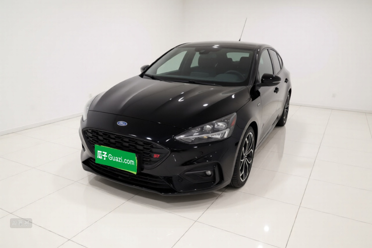 Ford Focus 2019 car image #2