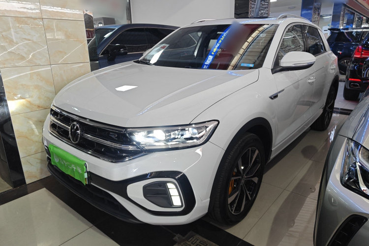 T-Roc 2025 car image #2