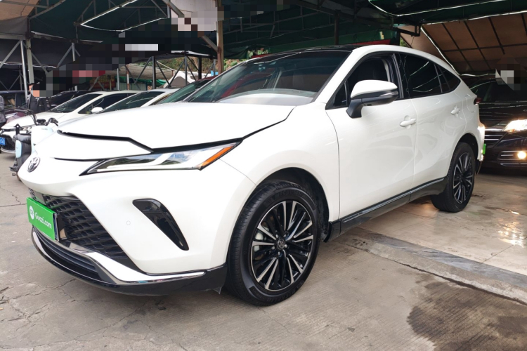 Toyota Venza 2023 immagine di auto #2