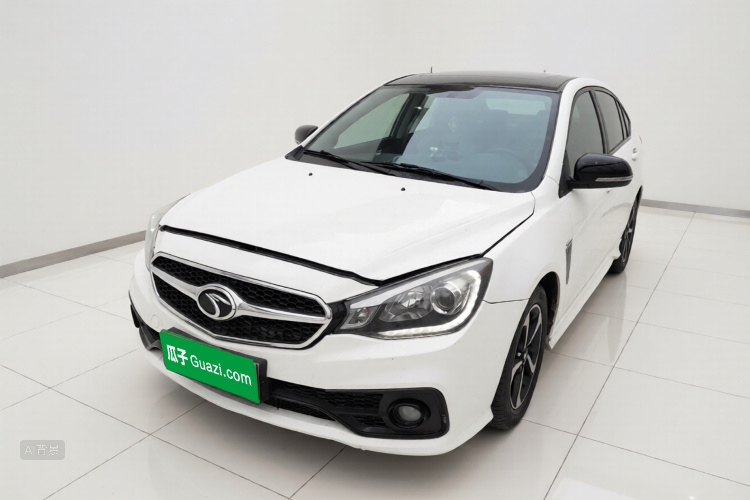 Soueast V5 Lingzhi 2017 car image #2