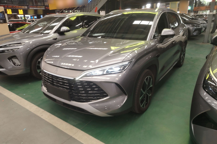 BYD SongL DM-i 2025 car image #2