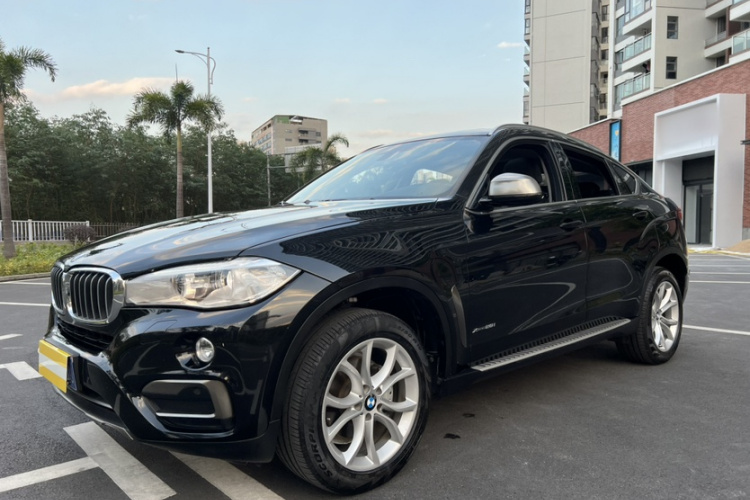 BMW X6 2018 car image #2