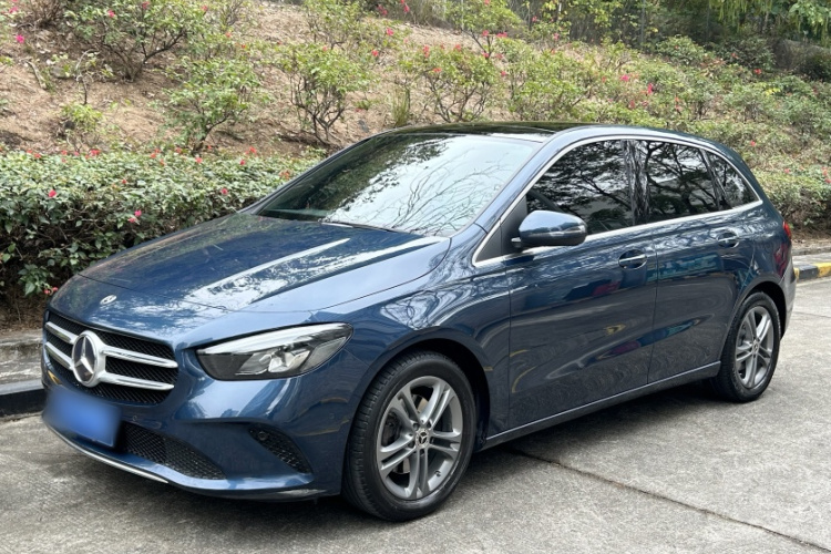 Mercedes-Benz B Class 2019 car image #2