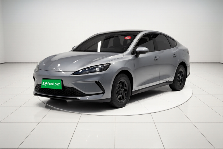 BYD Seal 05 DM-i 2025 car image #2