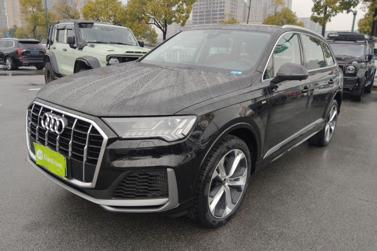 Audi Q7 2023 #2 Audi Q7 2023 car image #2