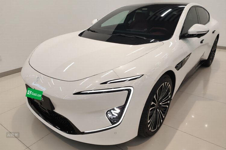 Avatr 12 2025 car image #2