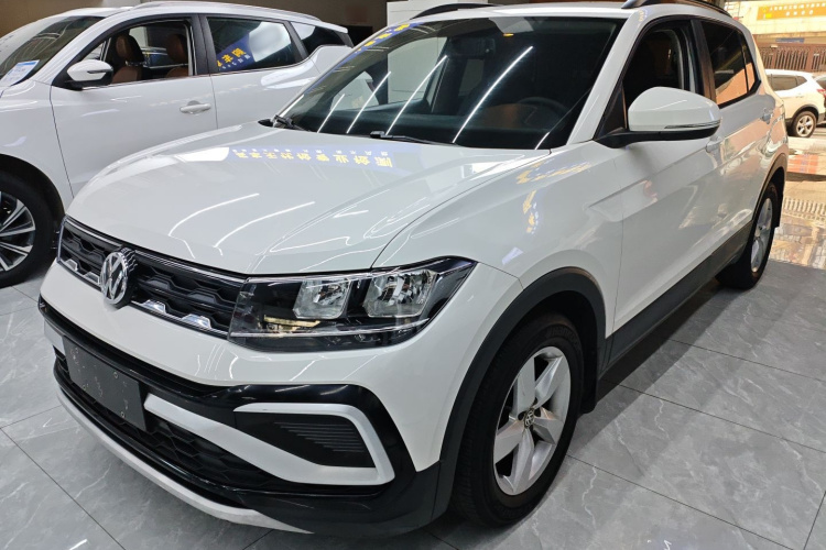 Volkswagen T-Cross 2020 #2 Volkswagen T-Cross 2020 car image #2
