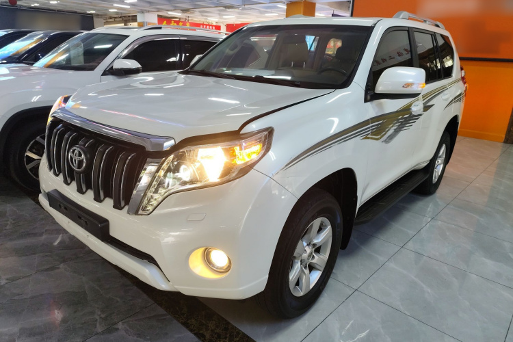 Toyota Land Cruiser Prado 2015 immagine di auto #2