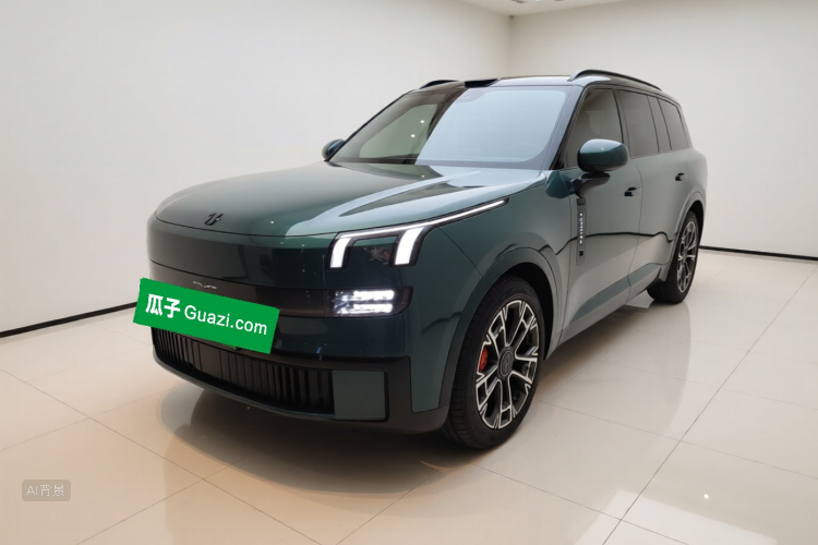 Lynk & Co 900 2025 car image #2