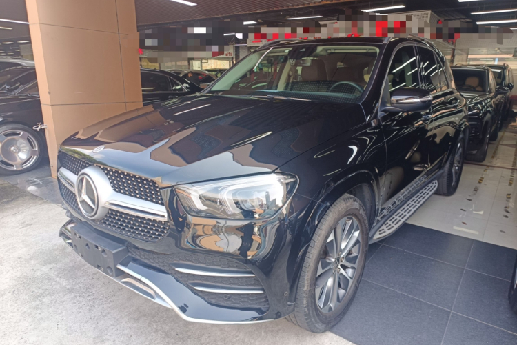 Mercedes-Benz GLE Class 2023 immagine di auto #2