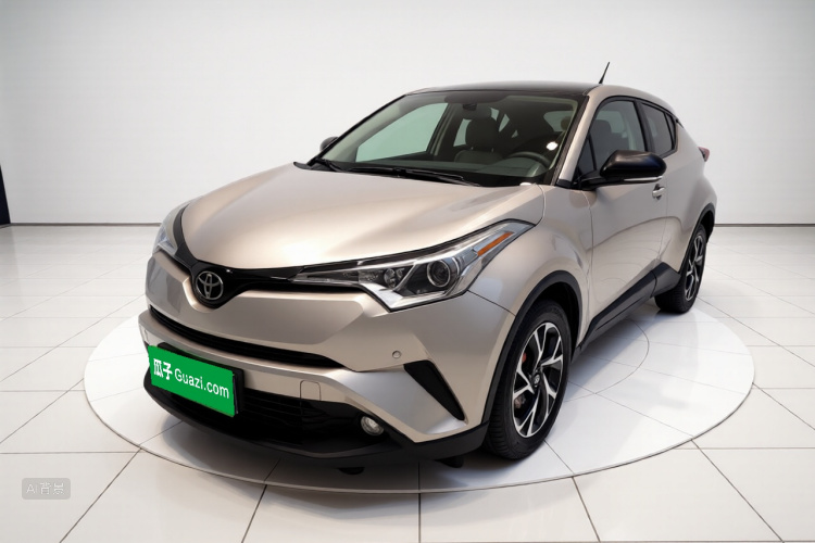 Toyota C-HR 2019 immagine di auto #2