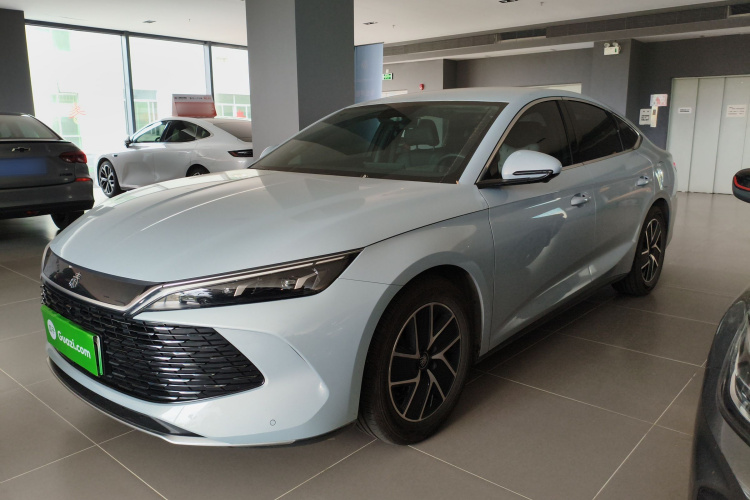 BYD Qin L 2024 immagine di auto #2