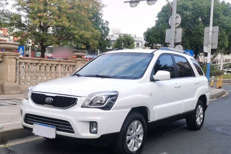 起亚 狮跑 2017 汽车图片 #2