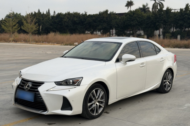 Toyota 2017 #2 Toyota 2017 car image #2