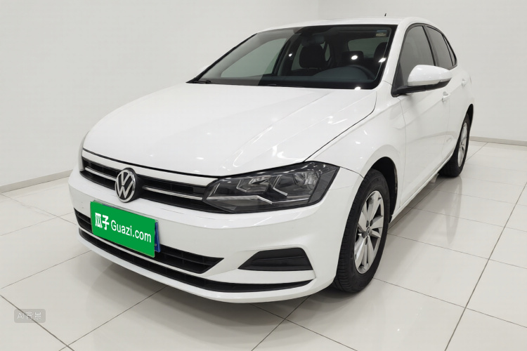Polo 2023 car image #2
