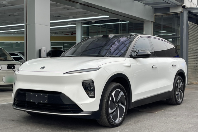 蔚来 蔚来ES8 2024 汽车图片 #2