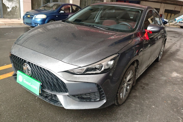 5 2025 car image #2
