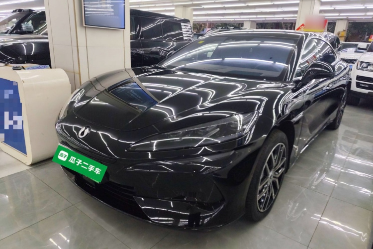 Denza Z9 2024 car image #2